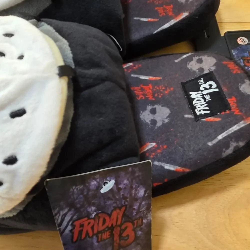 Friday the 13th Jason Voorhees Plush Slippers S M NWT Horror Movie Bioworld